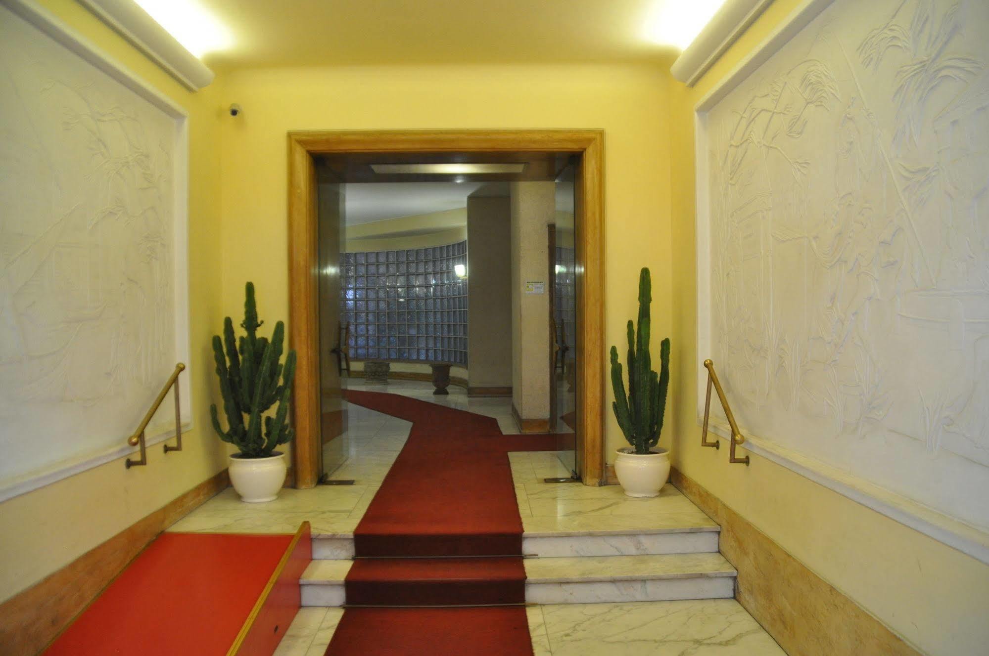 Domus Cavour Guest house Rome Extérieur photo
